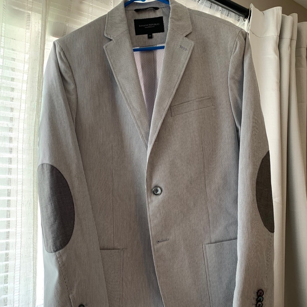 NWOT BR Blue/Grey Pinstripe “Tailored Fit” Blazer
